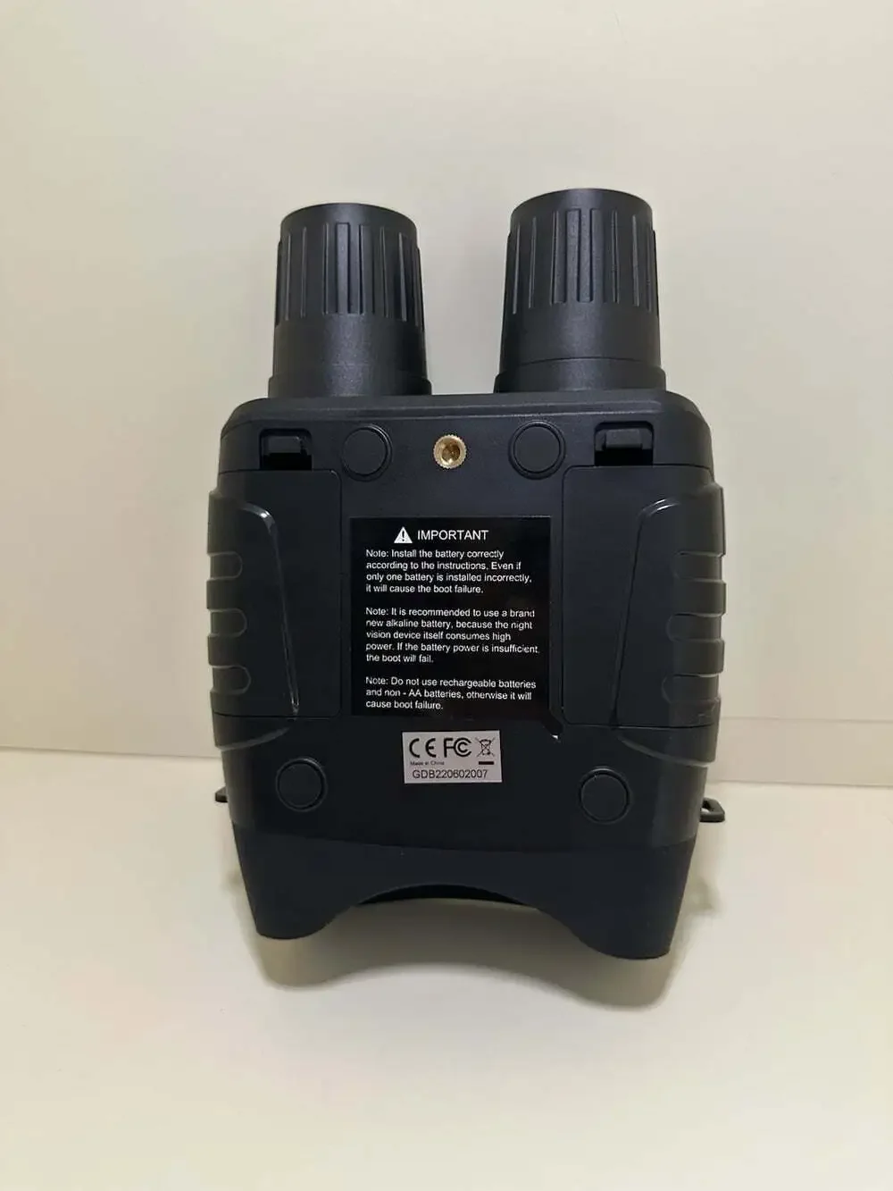Night Vision Binoculars IR Illuminator Black with Carrying Bag & Manuals